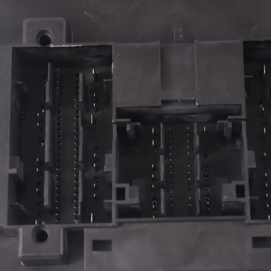 Sterownik Moduł Komfortu BCM do Volkswagen Golf Mk7 o numerze 5Q0937084S Volkswagen Golf Mk7 Sterownik Moduł Komfortu BCM - SKU 5Q0937084S - Numer Części 5Q0937084S