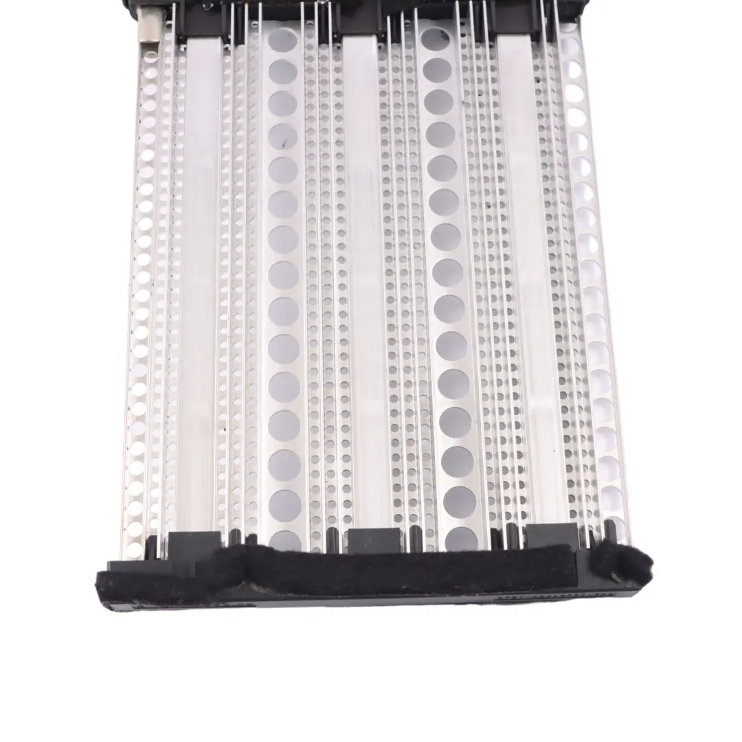 CLHA Elemento Matriz Calefactor para Audi A3 8V 1.6 TDI con número de pieza 5Q0963235 Audi A3 8V 1.6 TDI CLHA Elemento Matriz Calefactor - SKU 5Q0963235 - Número de pieza 5Q0963235