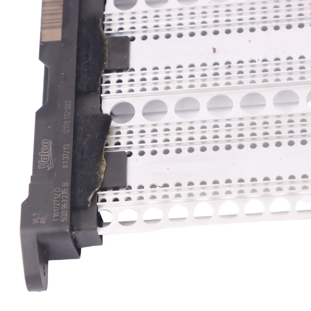 CLHA Heater Matrix Element to Audi A3 8V 1.6 TDI with Part number 5Q0963235 Audi A3 8V 1.6 TDI CLHA Heater Matrix Element - SKU 5Q0963235 - Part number 5Q0963235