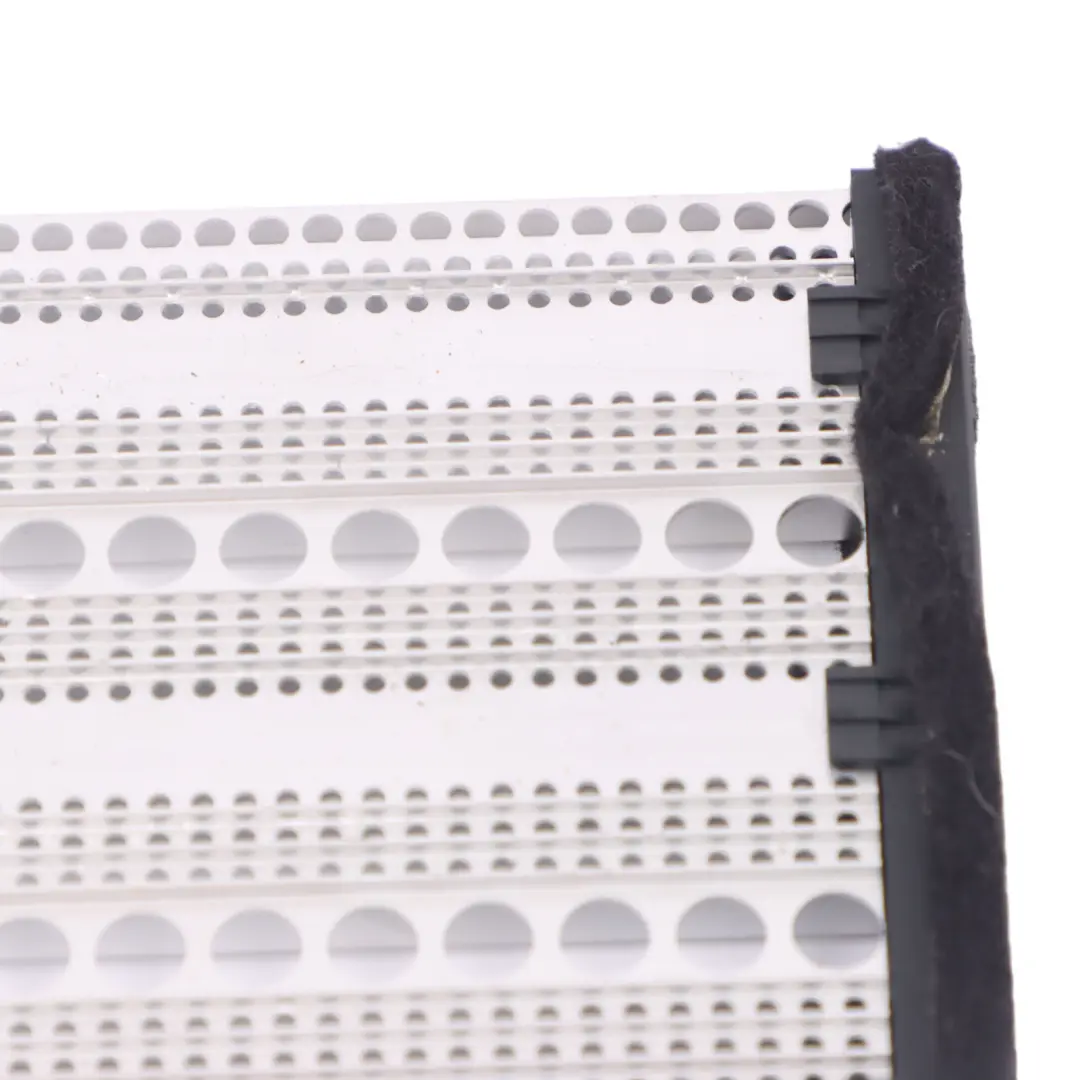 CLHA Elemento Matriz Calefactor para Audi A3 8V 1.6 TDI con número de pieza 5Q0963235 Audi A3 8V 1.6 TDI CLHA Elemento Matriz Calefactor - SKU 5Q0963235 - Número de pieza 5Q0963235