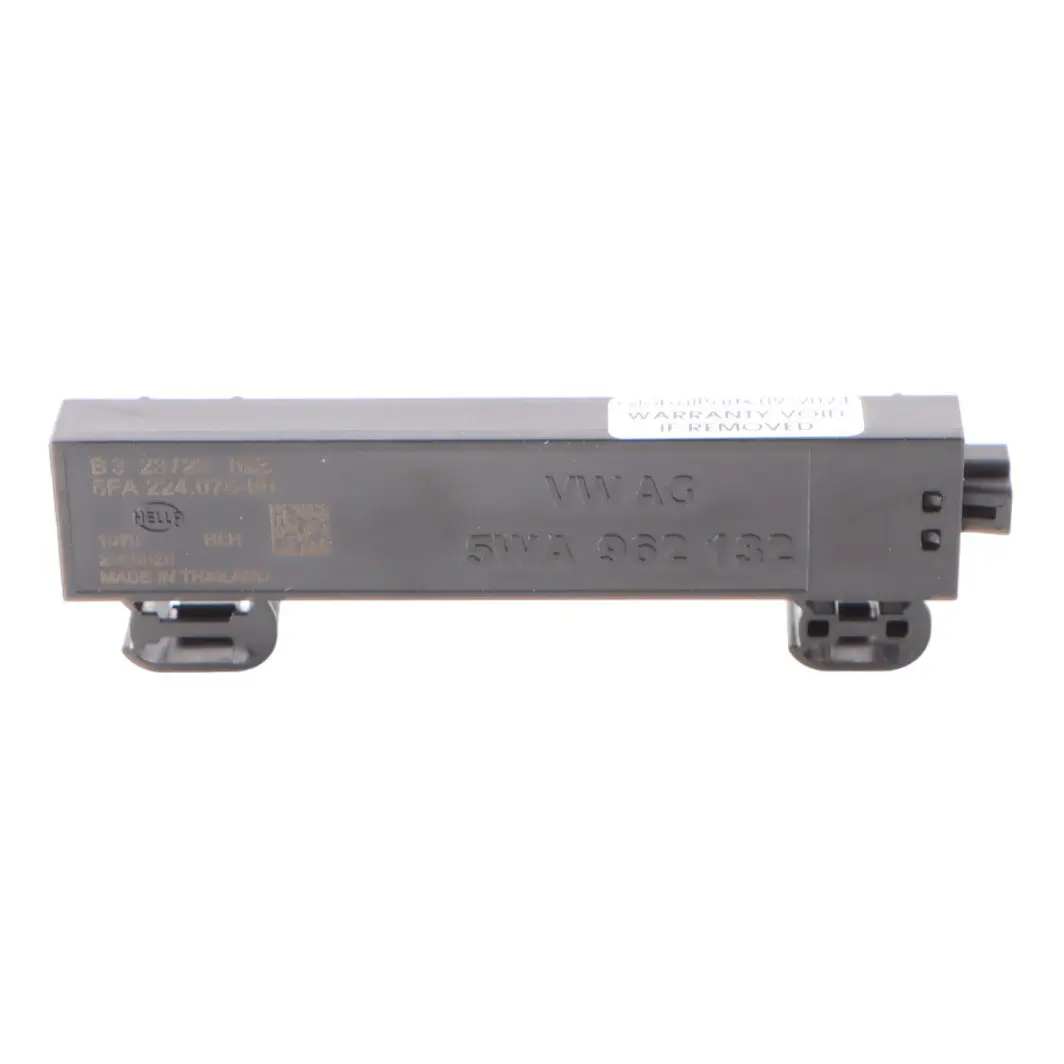 Mk8 Antenne Verstärker Sender-Empfänger-Modul ECU für Volkswagen Golf mit Teilenummer 5WA962132 Volkswagen Golf Mk8 Antenne Verstärker Sender-Empfänger-Modul ECU - SKU 5WA962132 - Teilenummer 5WA962132