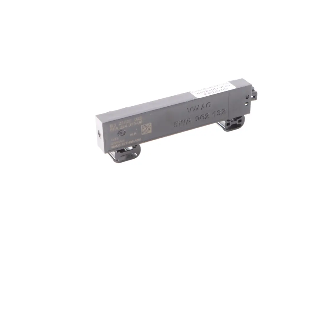 Mk8 Antenne Verstärker Sender-Empfänger-Modul ECU für Volkswagen Golf mit Teilenummer 5WA962132 Volkswagen Golf Mk8 Antenne Verstärker Sender-Empfänger-Modul ECU - SKU 5WA962132 - Teilenummer 5WA962132