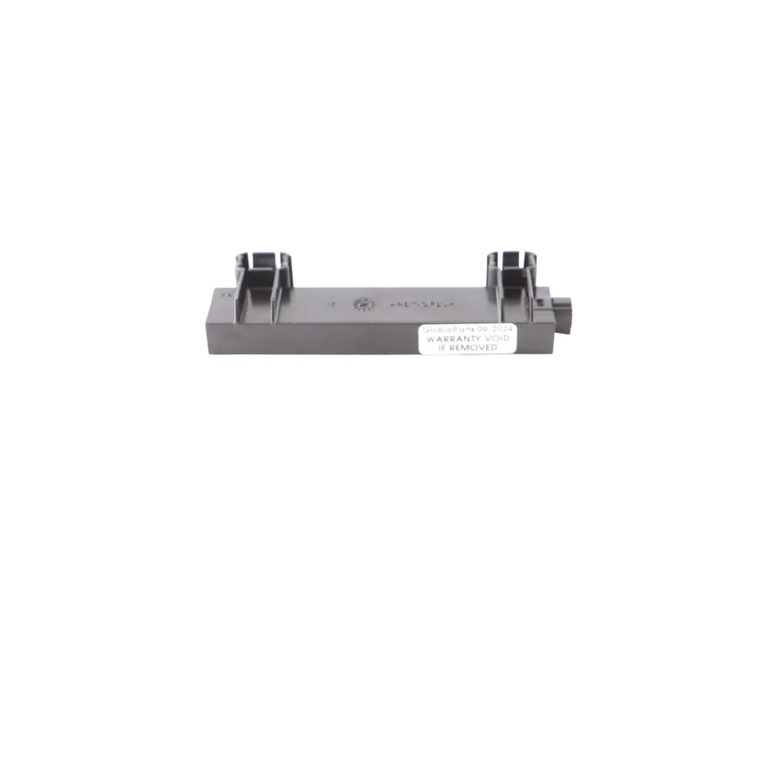 Volkswagen Golf Mk8 Antenna Amplifier Transmitter Receiver Module ECU - SKU 5WA962132 - Part number 5WA962132