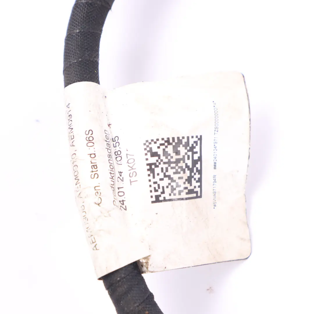 Klema Akumulatora do VW Golf 8 1.5 eTSI o numerze 5WA971794R VW Golf 8 1.5 eTSI Klema Akumulatora - SKU 5WA971794R - Numer Części 5WA971794R