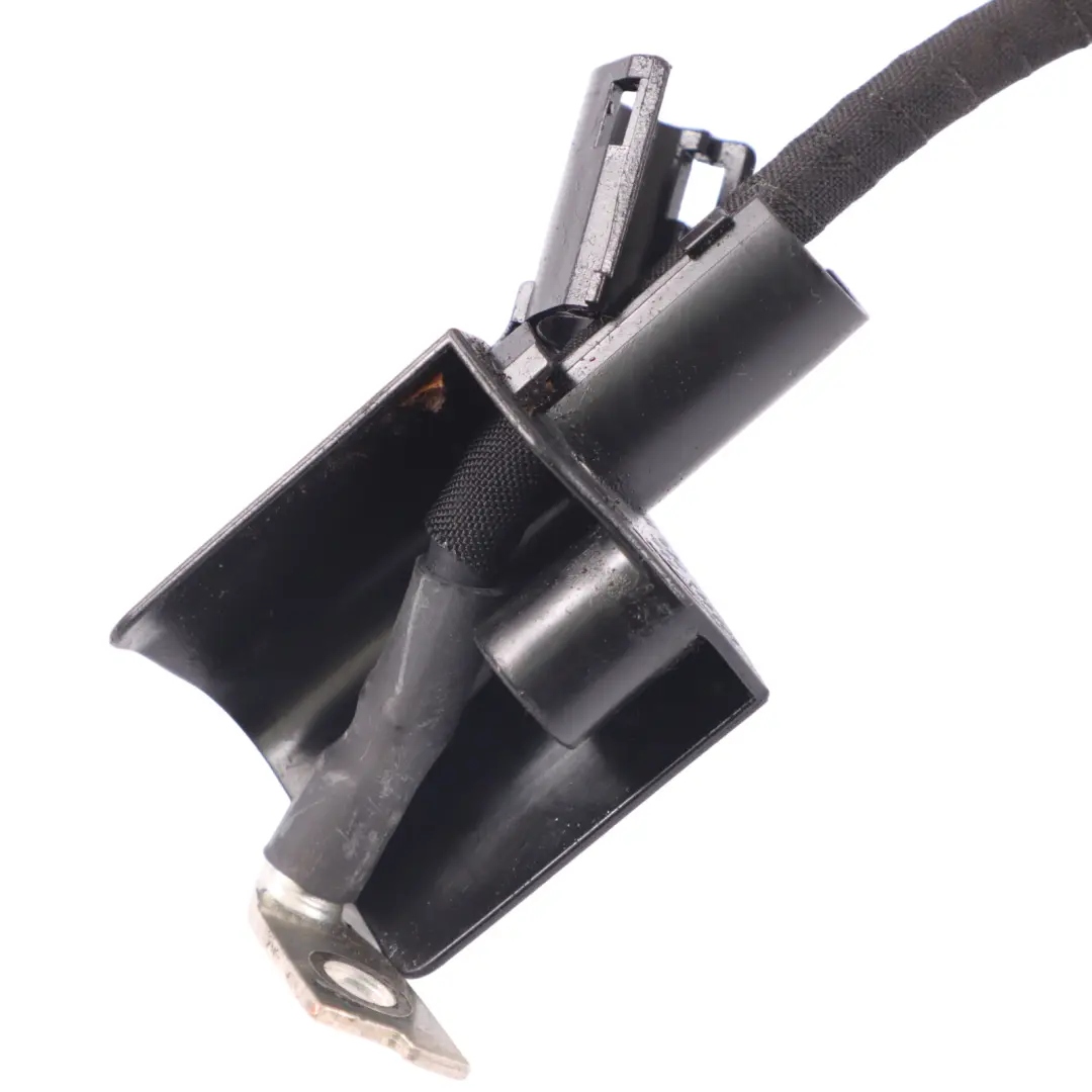 Klema Akumulatora do VW Golf 8 1.5 eTSI o numerze 5WA971794R VW Golf 8 1.5 eTSI Klema Akumulatora - SKU 5WA971794R - Numer Części 5WA971794R