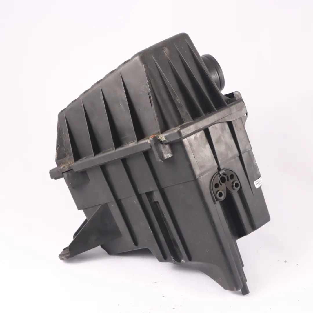 filtro Aria Scatola Unità Aria Benzina per VW Volkswagen Fox 5Z con numero di parte 5Z0129607F VW Volkswagen Fox 5Z filtro Aria Scatola Unità Aria Benzina - SKU 5Z0129607F - Numero di parte 5Z0129607F