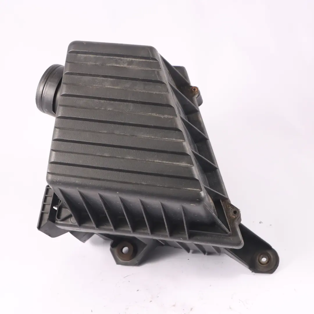 filtro Aria Scatola Unità Aria Benzina per VW Volkswagen Fox 5Z con numero di parte 5Z0129607F VW Volkswagen Fox 5Z filtro Aria Scatola Unità Aria Benzina - SKU 5Z0129607F - Numero di parte 5Z0129607F