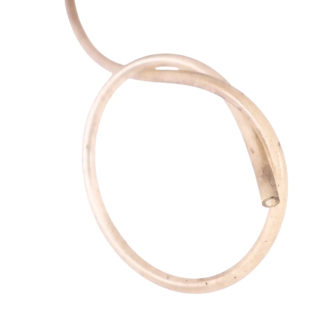 Tappo di Riempimento Serbatoio Grigio Urano - I7F per Volkswagen VW Fox 5Z con numero di parte 5Z0809857A Volkswagen VW Fox 5Z Tappo di Riempimento Serbatoio Grigio Urano - I7F - SKU 5Z0809857A-URG - Numero di parte 5Z0809857A