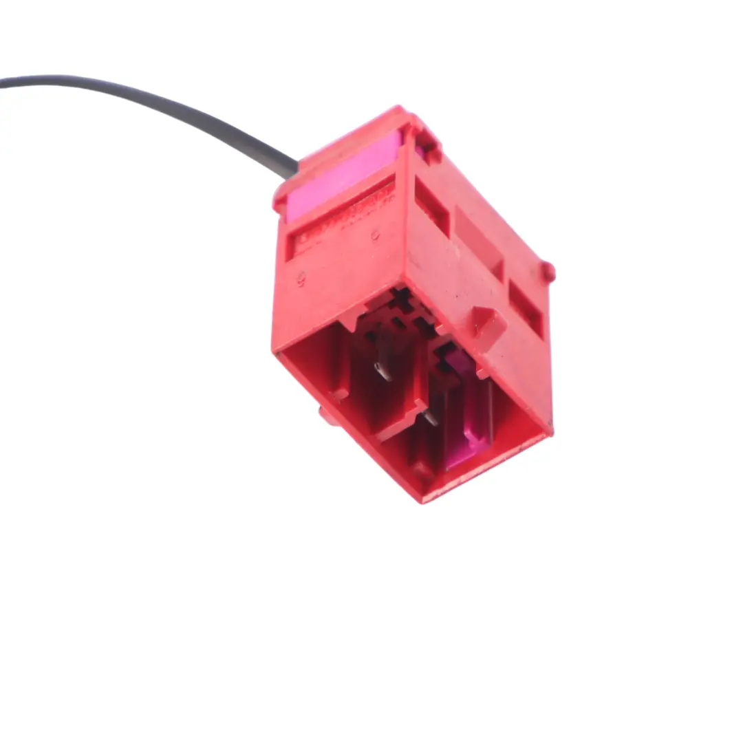 Zapinka Klamra Pasa Przedniego Prawa do VW Volkswagen Fox 5Z o numerze 5Z0857756A VW Volkswagen Fox 5Z Zapinka Klamra Pasa Przedniego Prawa - SKU 5Z0857756A - Numer Części 5Z0857756A