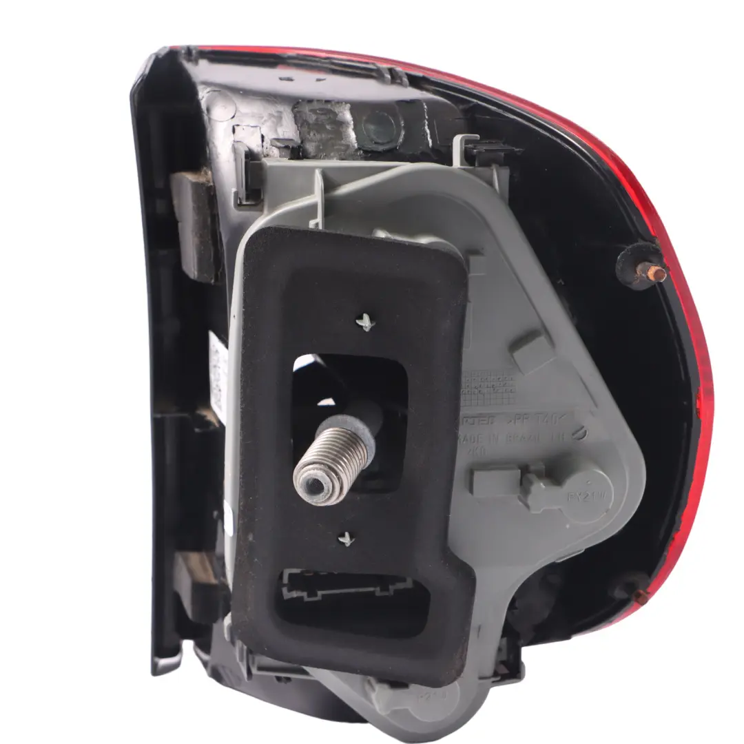 Luz Delantera Trasera Izquierda para Volkswagen Fox 5Z con número de pieza 5Z0945111 Volkswagen Fox 5Z Luz Delantera Trasera Izquierda - SKU 5Z0945111 - Número de pieza 5Z0945111