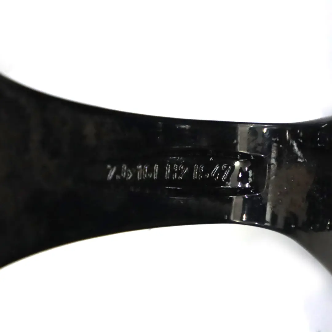 Cerchio in lega nero 16" a raggi stellari 104 ET:47 7J per BMW Z4 E85 con numero di parte 6758189 BMW Z4 E85 Cerchio in lega nero 16" a raggi stellari 104 ET:47 7J - SKU 6758189-6 - Numero di parte 6758189