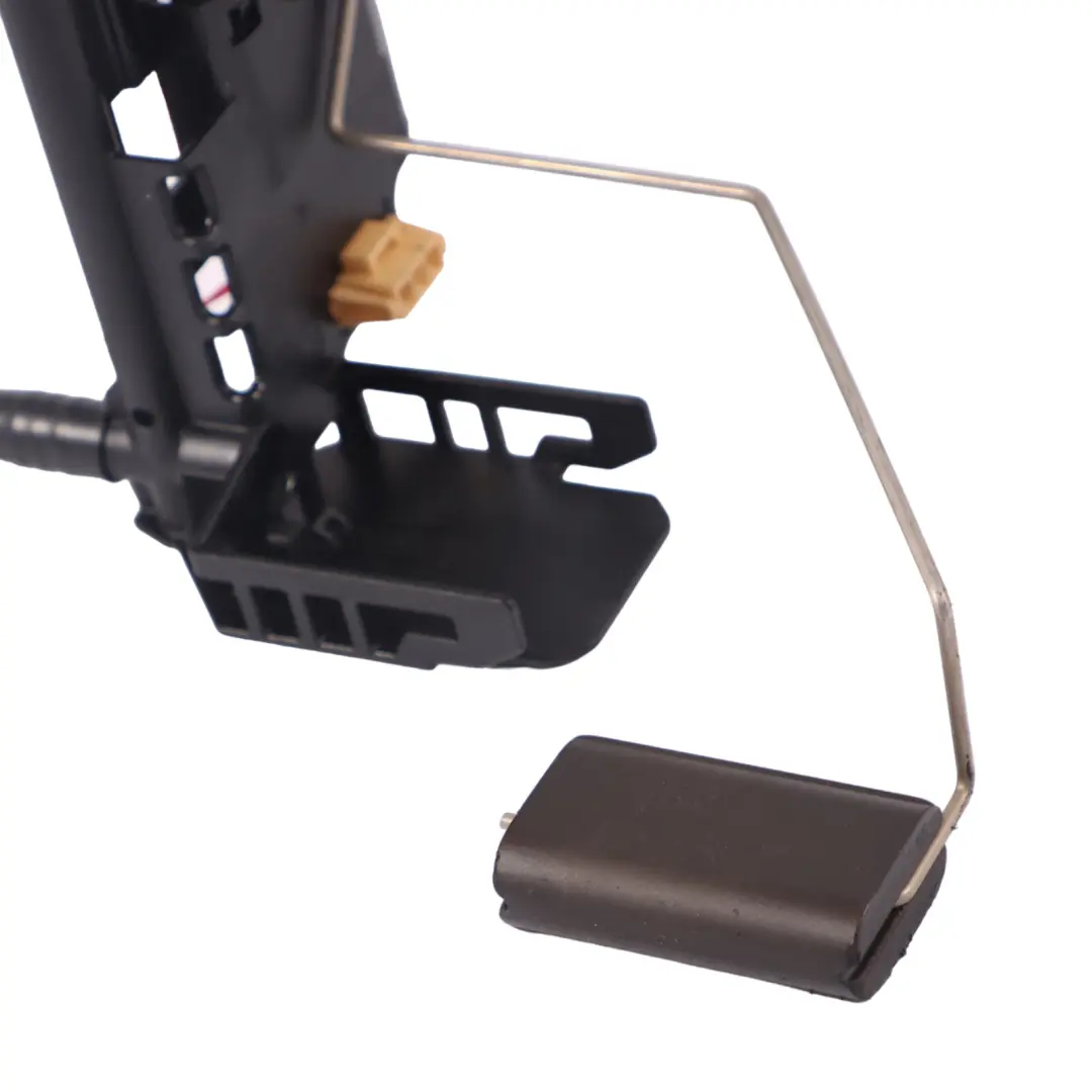 Sensore Di Livello Della Pompa Mandata Carburante Diesel per BMW E60 E61 E63 con numero di parte 6765849 BMW E60 E61 E63 Sensore Di Livello Della Pompa Mandata Carburante Diesel - SKU 6765827 - Numero di parte 6765849