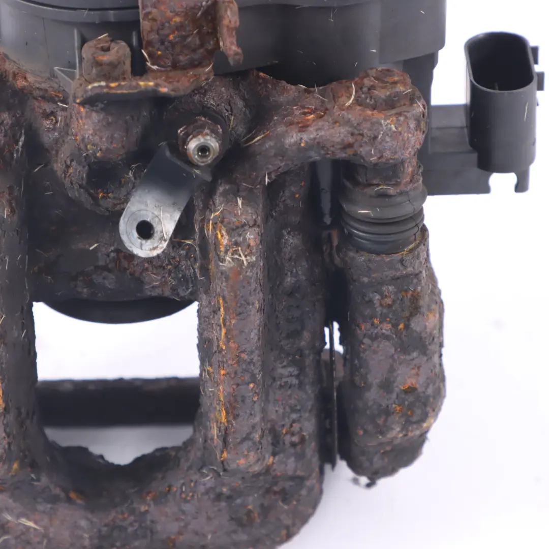 Boîtier D'étrier Frein Arrière Droit pour BMW Z4 E89 à propos du numéro de pièce 6786058 BMW Z4 E89 Boîtier D'étrier Frein Arrière Droit - SKU 6786058 - Numéro de pièce 6786058