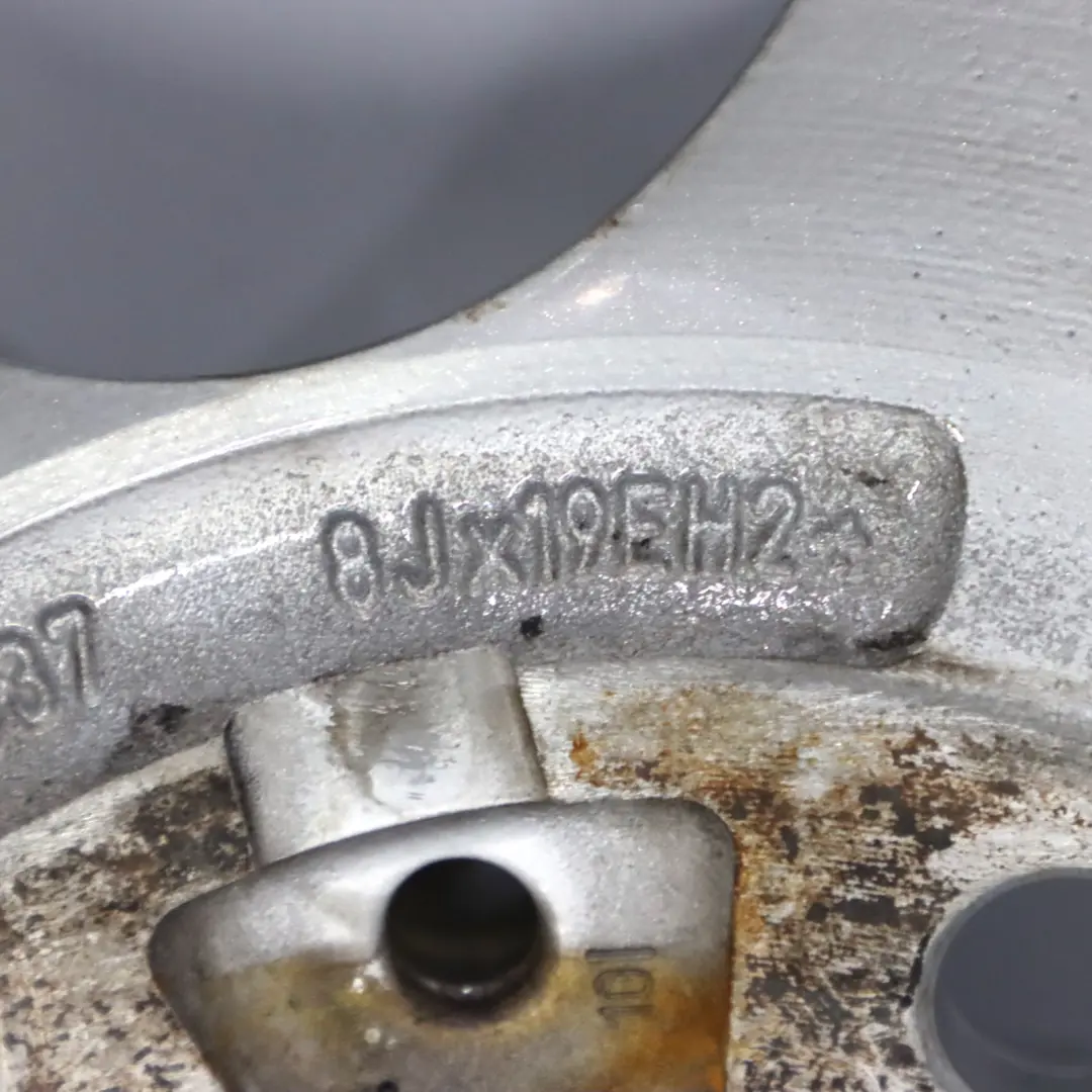 Cerchio anteriore lega 19" M Doppie razze 313 8J ET:37 per BMW E90 E91 E92 con numero di parte 6787647 BMW E90 E91 E92 Cerchio anteriore lega 19" M Doppie razze 313 8J ET:37 - SKU 6787647-1 - Numero di parte 6787647