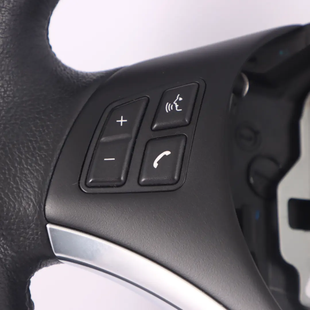 Calefactado Cuero Negro Sport Multifunción para Volante BMW E81 E87 E90 LCI E92 con número de pieza 6795571 Volante BMW E81 E87 E90 LCI E92 Calefactado Cuero Negro Sport Multifunción - SKU 6795571 - Número de pieza 6795571