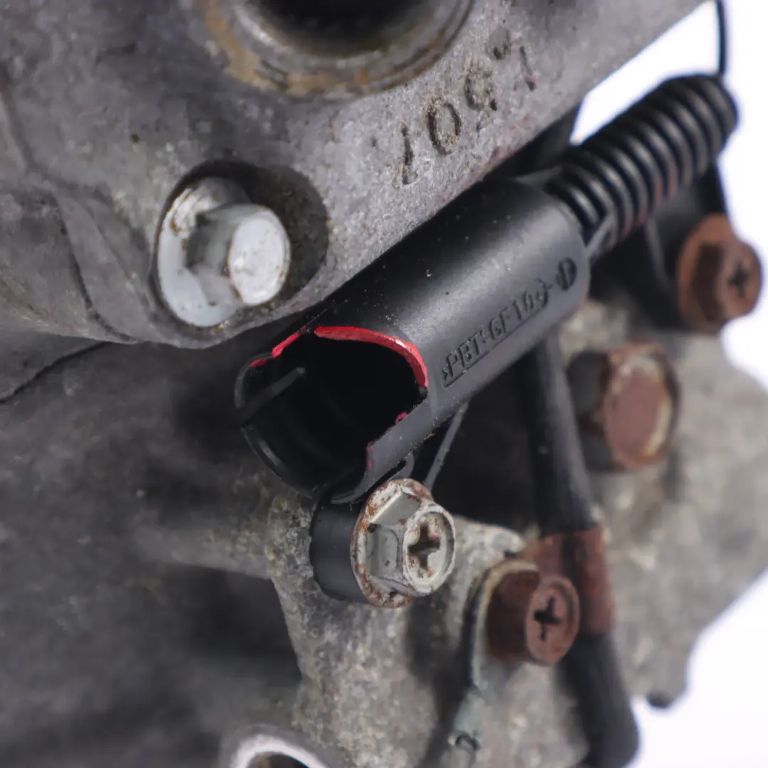 Compresseur de Climatisation BMW E46 X3 E83 Petrol M54 A/C pour à propos du numéro de pièce 6916232 Compresseur de Climatisation BMW E46 X3 E83 Petrol M54 A/C - SKU 6916232-1 - Numéro de pièce 6916232