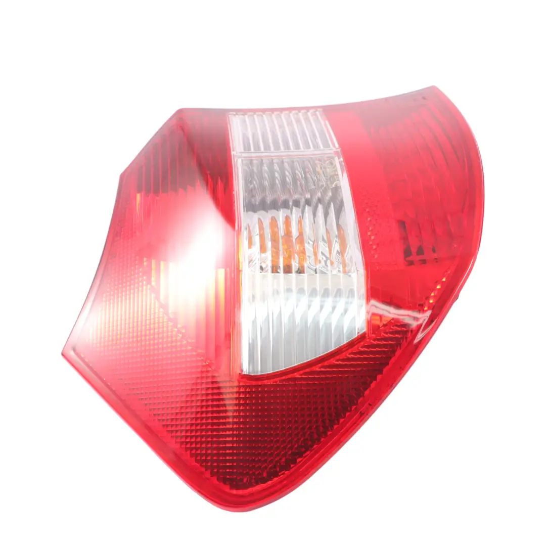 Lampe Feu Arrière Gauche Arrière pour BMW E87 à propos du numéro de pièce 6924501 BMW E87 Lampe Feu Arrière Gauche Arrière - SKU 6924501-DEPO - Numéro de pièce 6924501