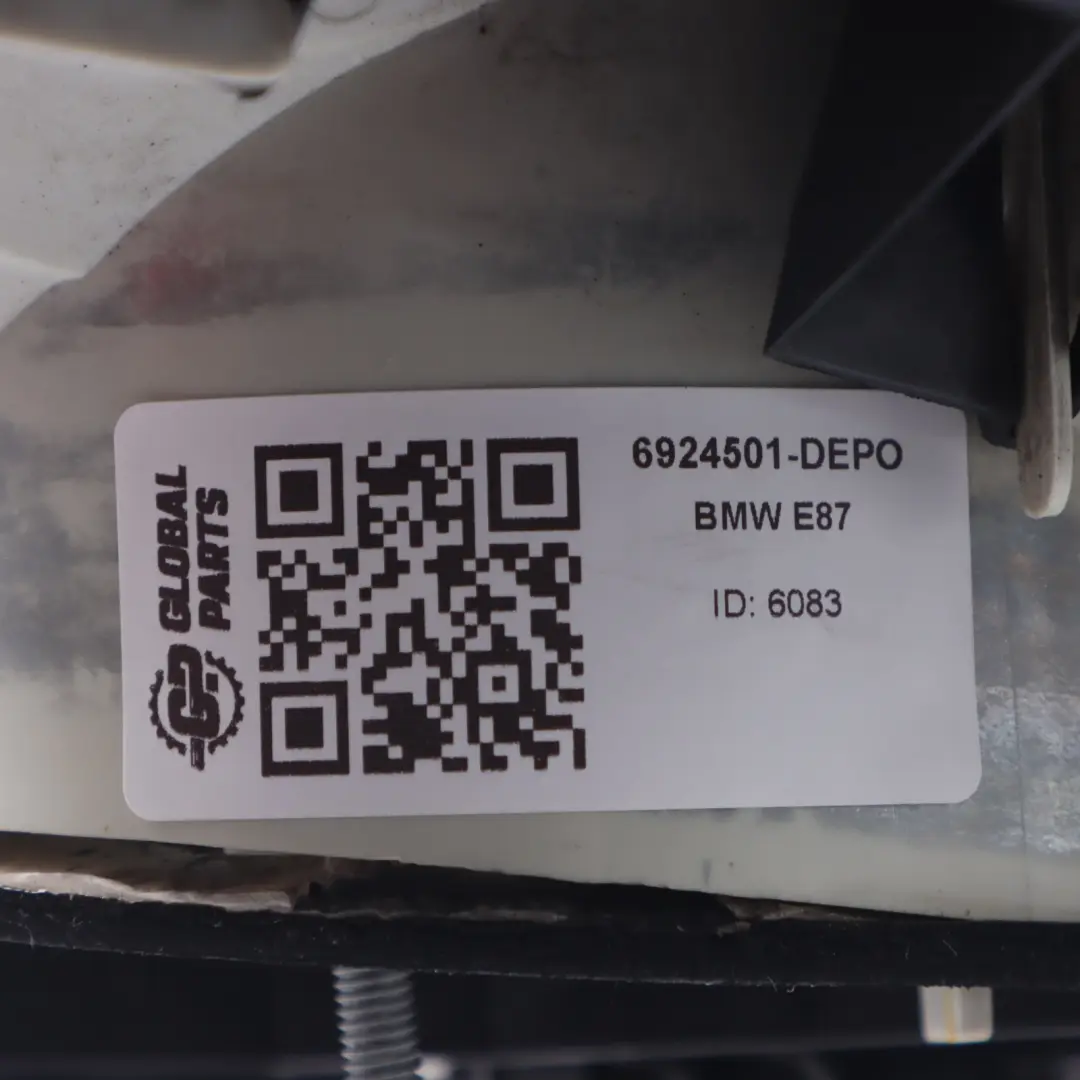 Luz Trasera Trasera Izquierda para BMW E87 con número de pieza 6924501 BMW E87 Luz Trasera Trasera Izquierda - SKU 6924501-DEPO - Número de pieza 6924501