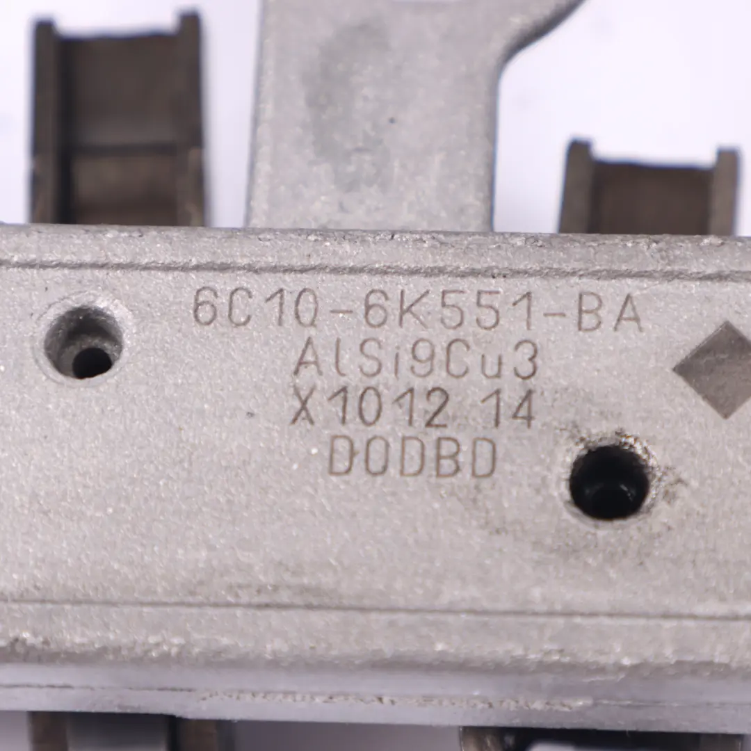 Piastra Ponte Bilanciere Valvola per Ford Transit Mk7 2.2 2.4 TDCi con numero di parte 6C1Q6K551BA Ford Transit Mk7 2.2 2.4 TDCi Piastra Ponte Bilanciere Valvola - SKU 6C1Q6K551BA - Numero di parte 6C1Q6K551BA