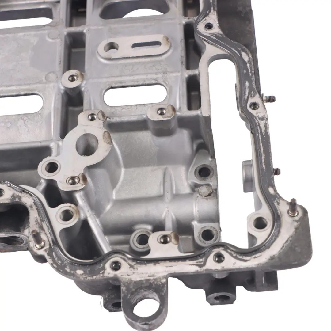 Carter d'Huile Ford Transit Mk7 2.4 TDCi Couvercle d'Huile 6C1Q-6U003-BE pour à propos du numéro de pièce 6C1Q6U003BE Carter d'Huile Ford Transit Mk7 2.4 TDCi Couvercle d'Huile 6C1Q-6U003-BE - SKU 6C1Q6U003BE - Numéro de pièce 6C1Q6U003BE