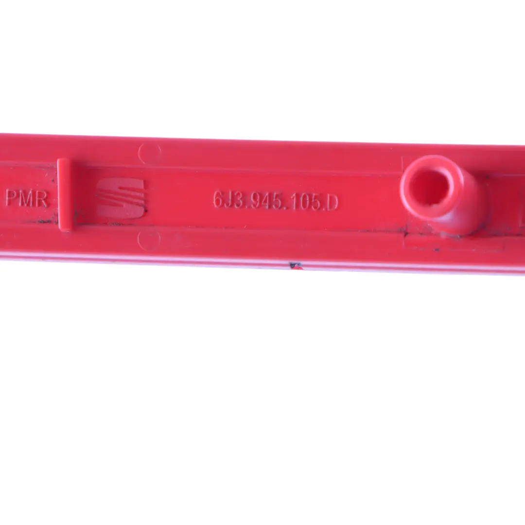 6J Rear Bumper Reflector Light Left N/S to Seat Ibiza with Part number 6J3945105D Seat Ibiza 6J Rear Bumper Reflector Light Left N/S - SKU 6J3945105D - Part number 6J3945105D