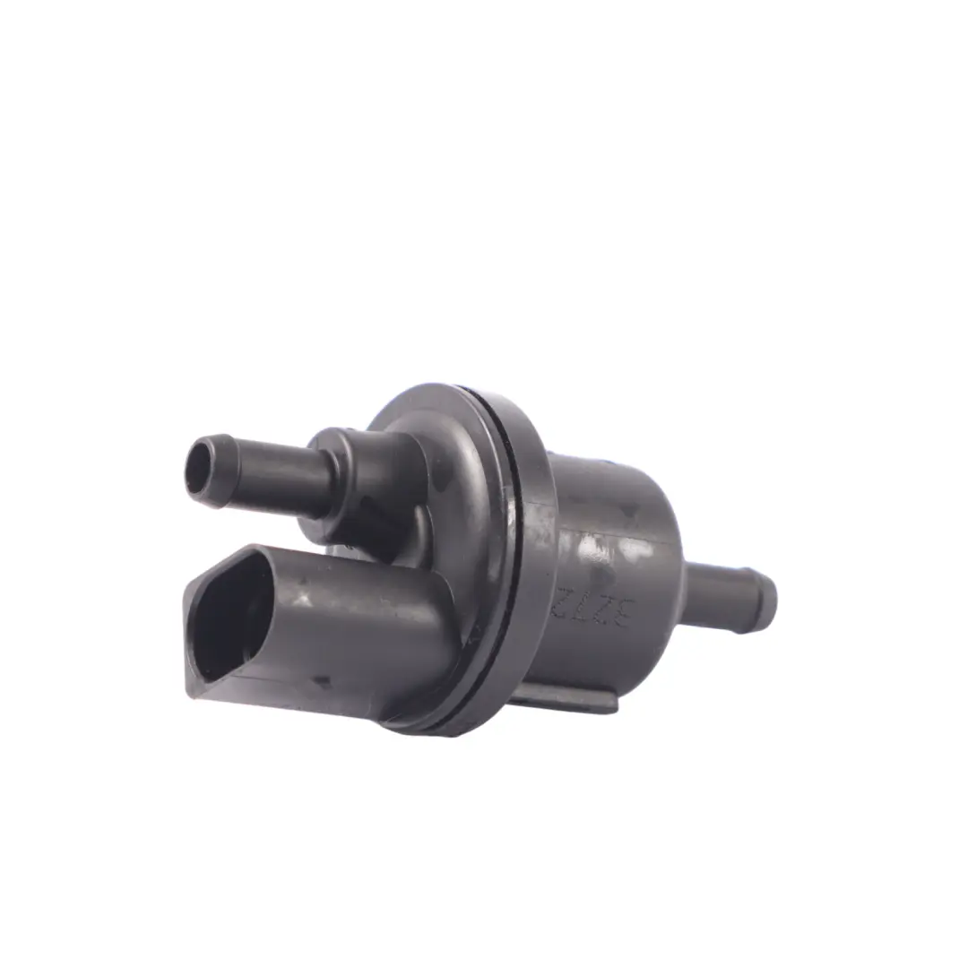 CAXA Válvula solenoide vacío respiradero para Volkswagen Passat B7 1.4 TSI con número de pieza 6QE906517A Volkswagen Passat B7 1.4 TSI CAXA Válvula solenoide vacío respiradero - SKU 6QE906517A - Número de pieza 6QE906517A