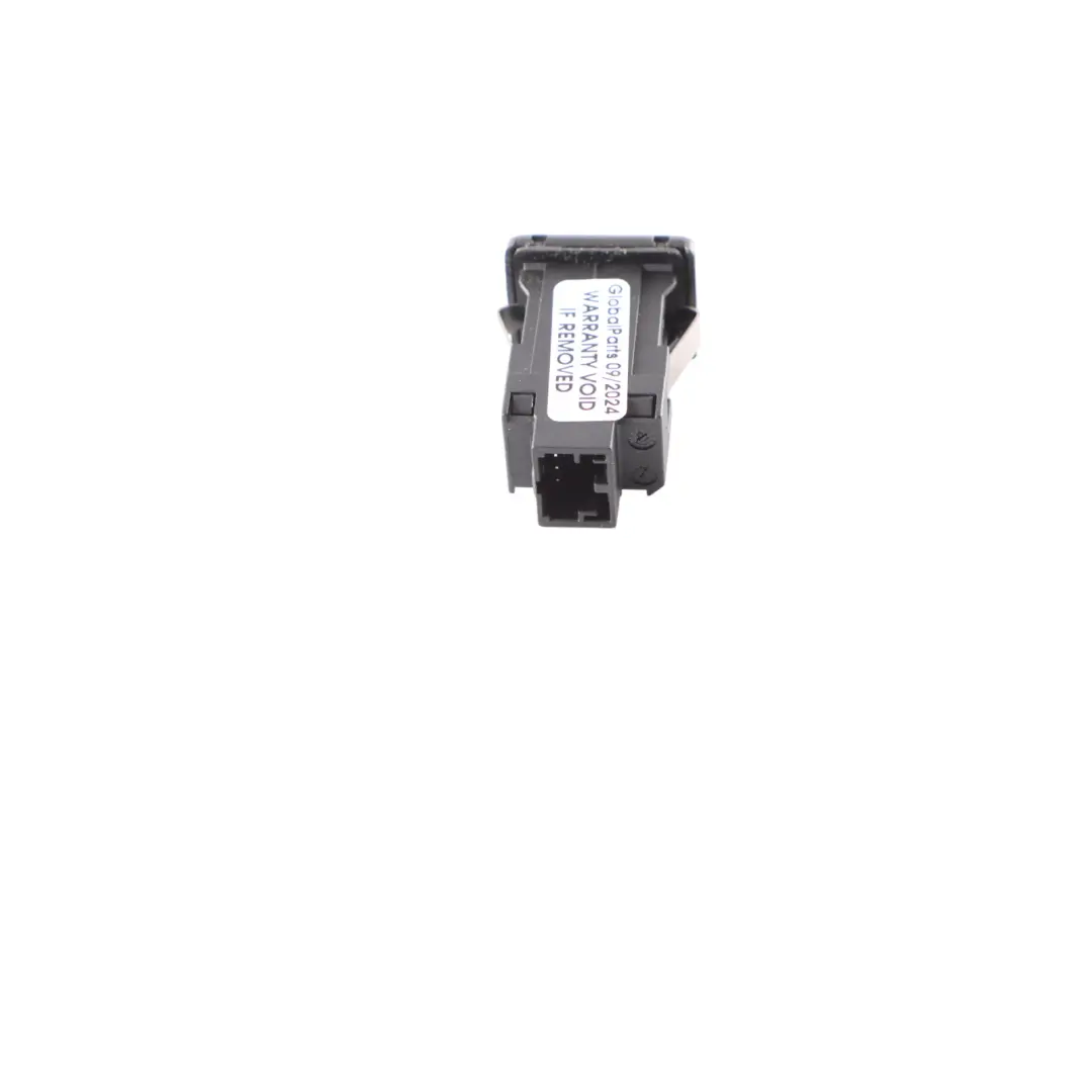 Volkswagen Polo 6R Consola Central Toma AUX IN - SKU 6R0035724 - Número de pieza 6R0035724