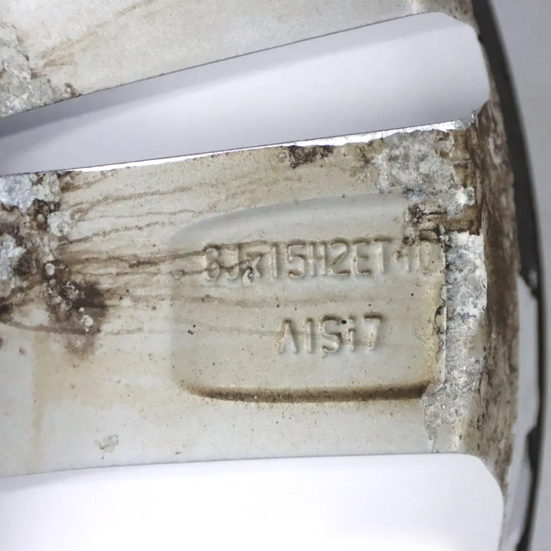 Felga Aluminiowa Srebrna 15" ET:40 6J do VW Volkswagen Polo 6 o numerze 6R060025AC VW Volkswagen Polo 6 Felga Aluminiowa Srebrna 15" ET:40 6J - SKU 6R060025AC-1 - Numer Części 6R060025AC