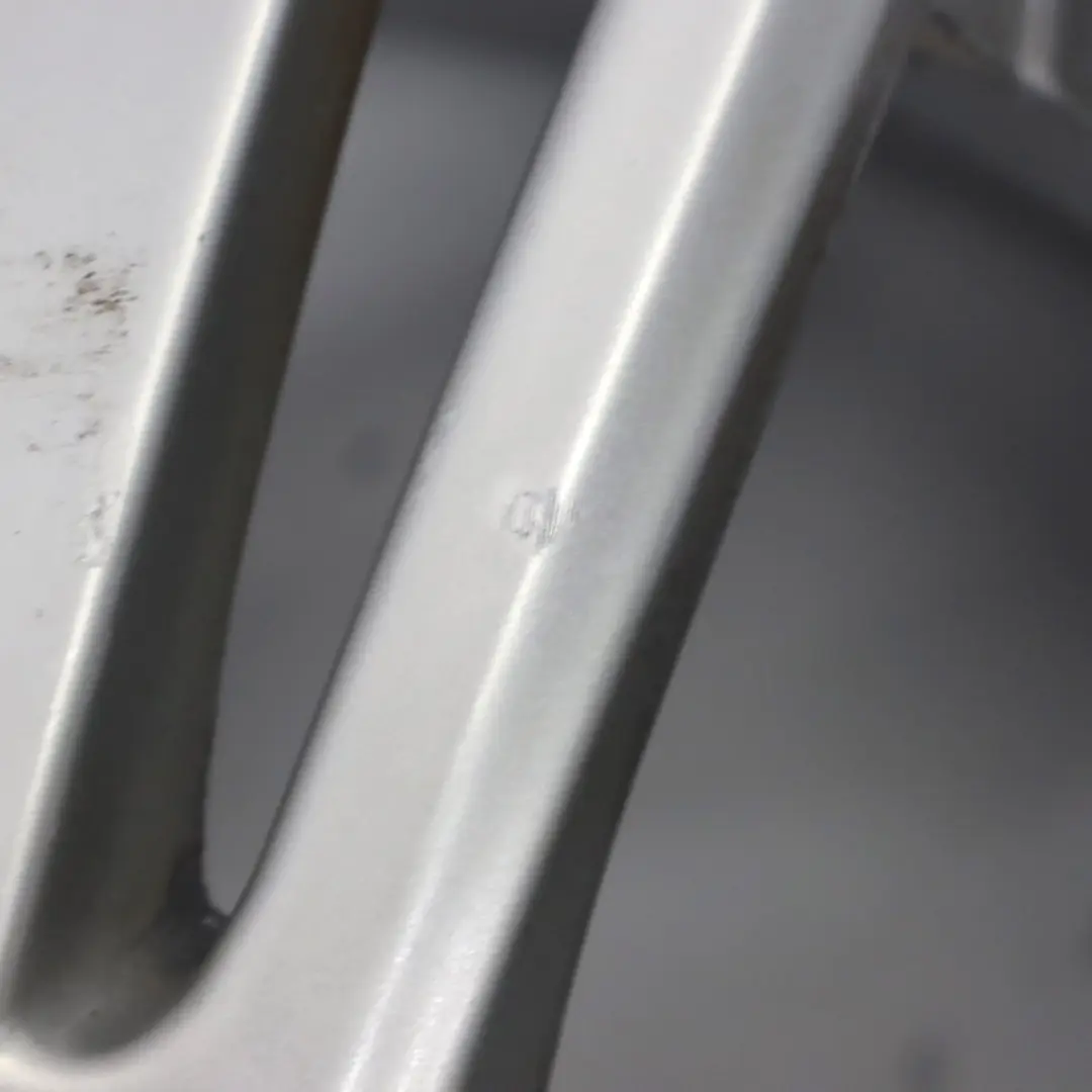 Felga Aluminiowa Srebrna 15" ET:40 6J do VW Volkswagen Polo 6 o numerze 6R060025AC VW Volkswagen Polo 6 Felga Aluminiowa Srebrna 15" ET:40 6J - SKU 6R060025AC-2 - Numer Części 6R060025AC