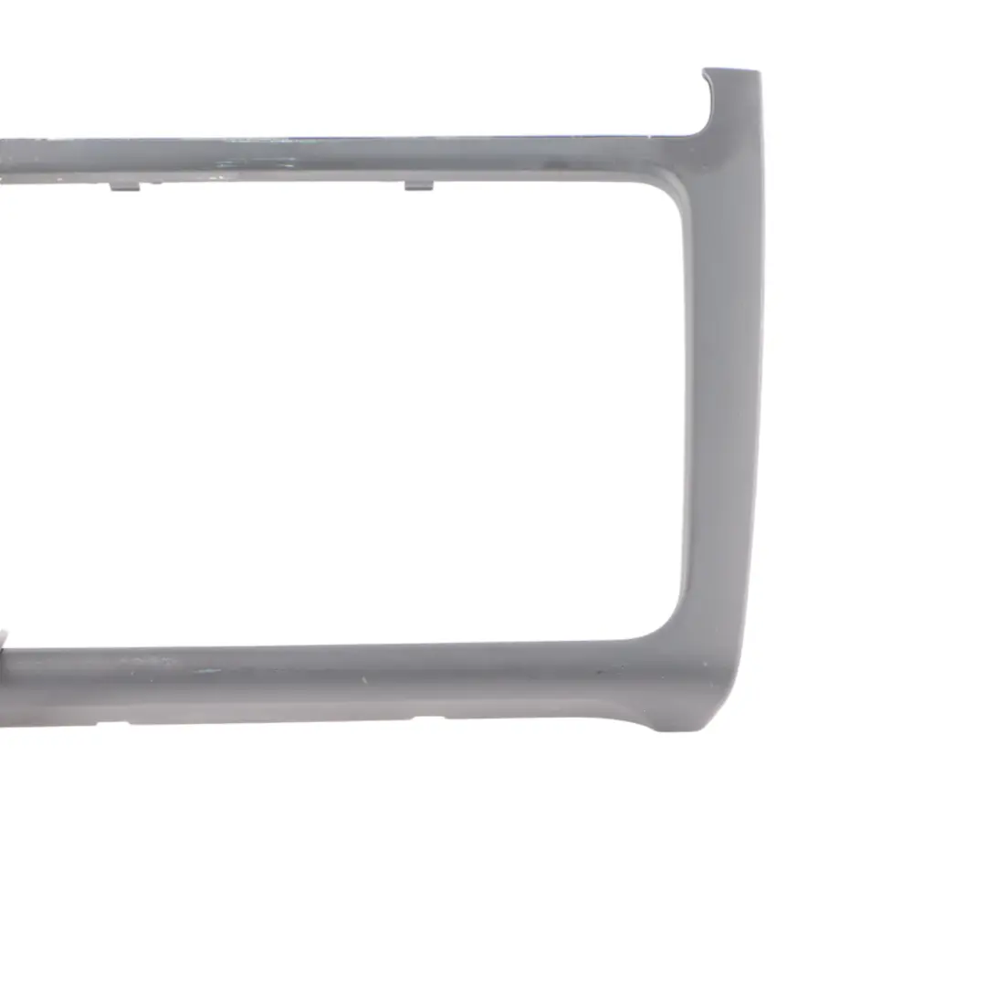 Ramka Radia Konsoli Deski Rozdzielczej do Volkswagen Polo 6R o numerze 6R0858069E Volkswagen Polo 6R Ramka Radia Konsoli Deski Rozdzielczej - SKU 6R0858069E - Numer Części 6R0858069E