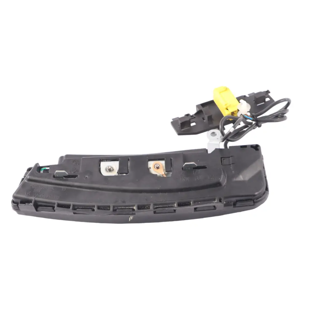 Volkswagen Polo 6R Asiento Módulo de Aire Lado Delantero Derecho - SKU 6R0880242C - Número de pieza 6R0880242C