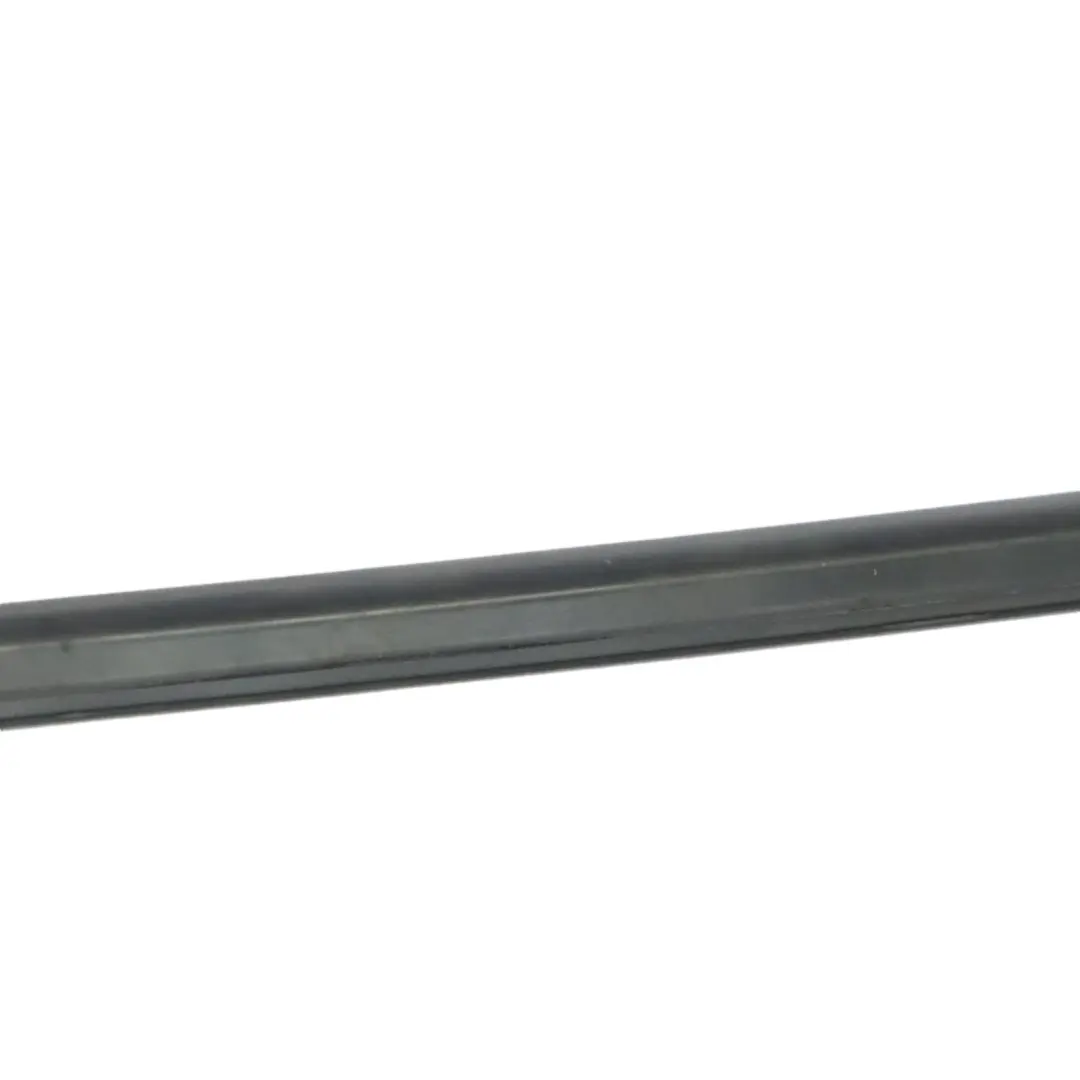 Moldura Ventana Puerta Delantera Derecha para Volkswagen Polo 6R con número de pieza 6R3837478A Volkswagen Polo 6R Moldura Ventana Puerta Delantera Derecha - SKU 6R3837478A - Número de pieza 6R3837478A