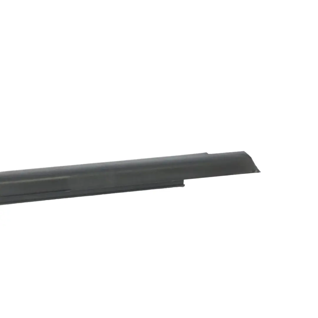 Moldura Ventana Puerta Delantera Derecha para Volkswagen Polo 6R con número de pieza 6R3837478A Volkswagen Polo 6R Moldura Ventana Puerta Delantera Derecha - SKU 6R3837478A - Número de pieza 6R3837478A