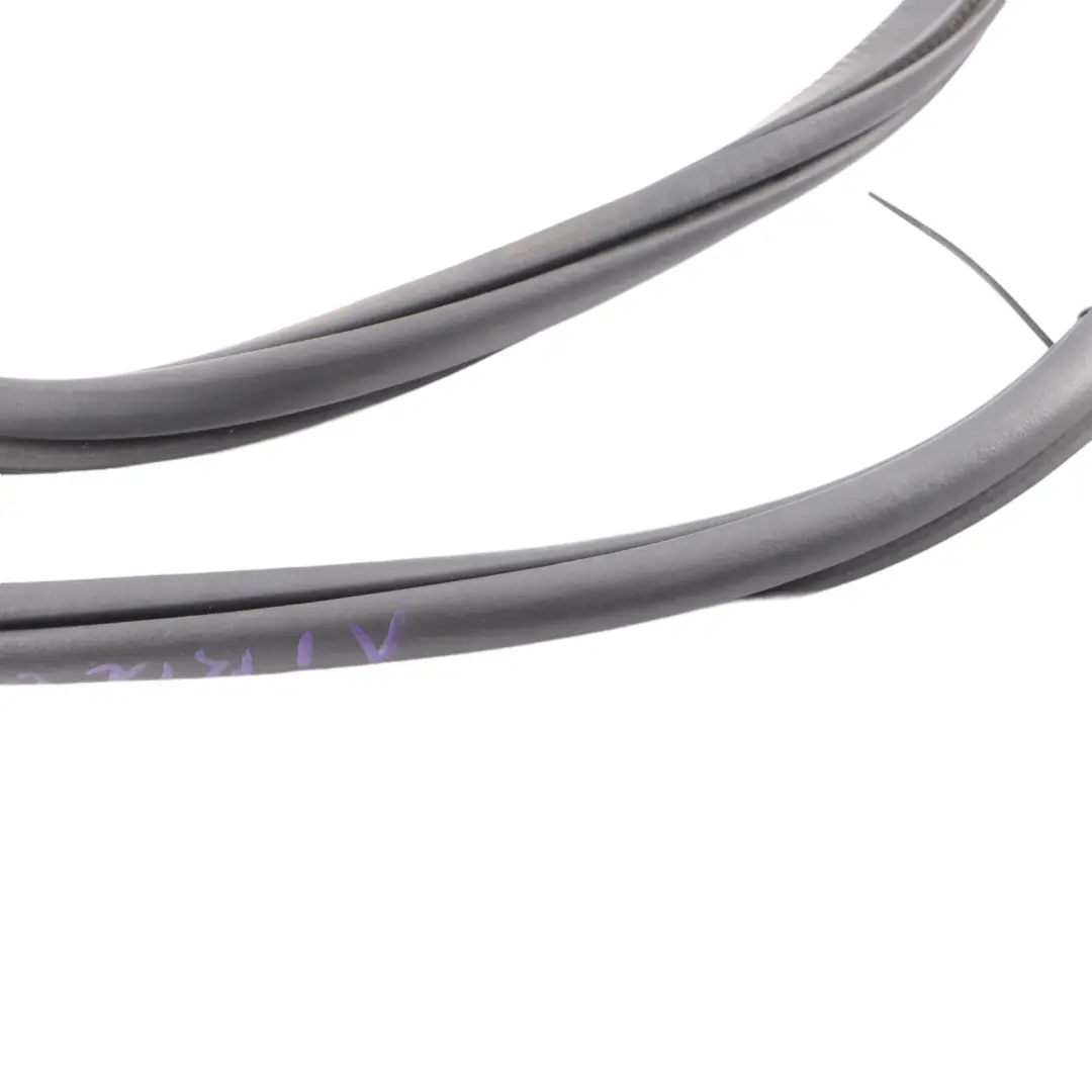 Door Seal Front Right O/S Rubber Gasket Strip to VW Volkswagen Polo 6R with Part number 6R3867911F VW Volkswagen Polo 6R Door Seal Front Right O/S Rubber Gasket Strip - SKU 6R3867911F - Part number 6R3867911F