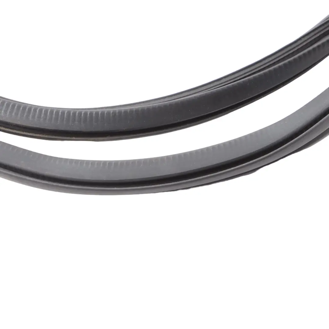 Door Seal Front Right O/S Rubber Gasket Strip to VW Volkswagen Polo 6R with Part number 6R3867911F VW Volkswagen Polo 6R Door Seal Front Right O/S Rubber Gasket Strip - SKU 6R3867911F - Part number 6R3867911F