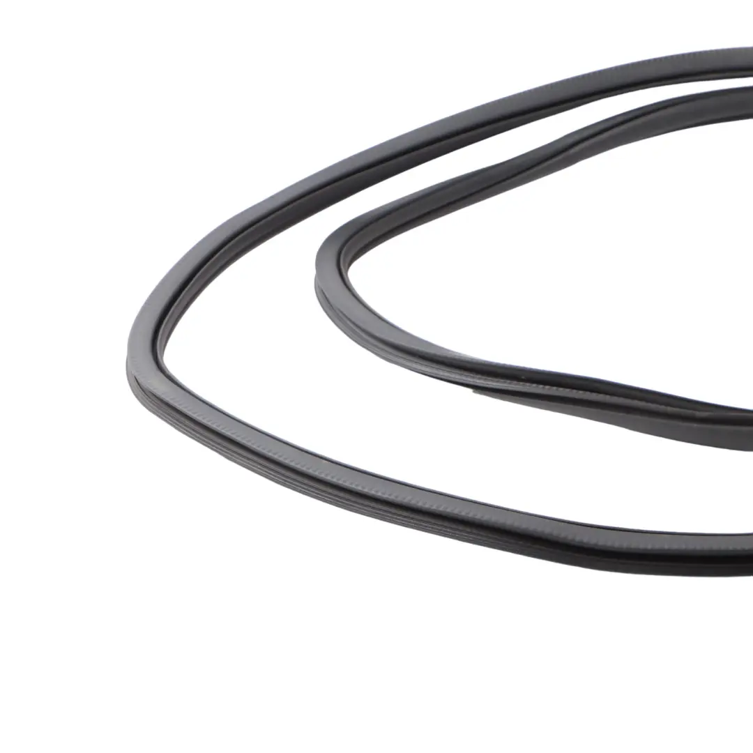 Front Door Right O/S Seal Gasket Rubber to Volkswagen Polo 6R with Part number 6R3867912E Volkswagen Polo 6R Front Door Right O/S Seal Gasket Rubber - SKU 6R3867912E - Part number 6R3867912E
