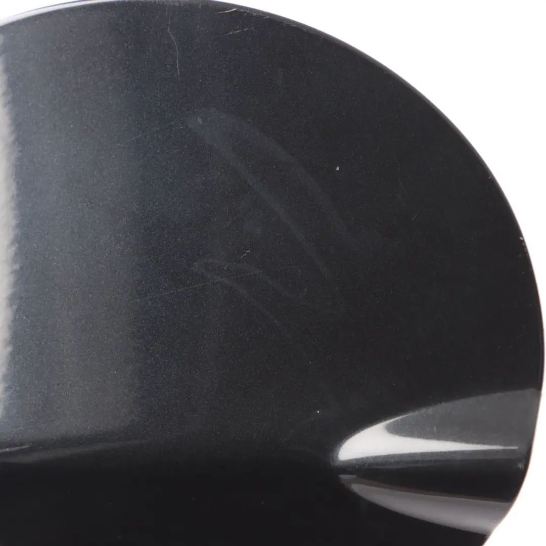 Cubierta tapa llenado depósito combustible Zafiro negro para BMW E87 E87N con número de pieza 7060691 BMW E87 E87N Cubierta tapa llenado depósito combustible Zafiro negro - SKU 7060691-BS1 - Número de pieza 7060691