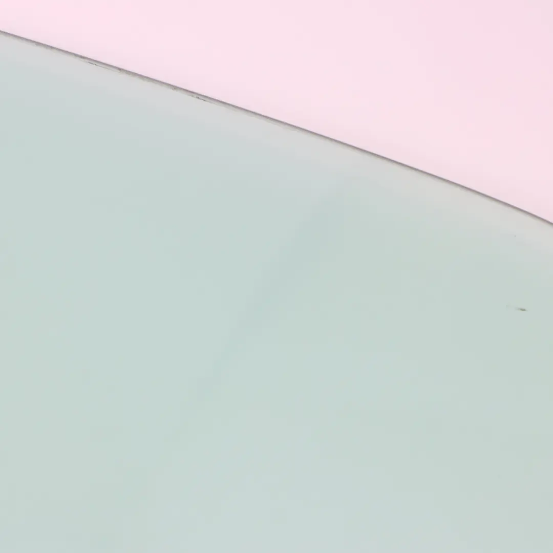 Szyba Boczna Drzwi Tylna Lewa Tył Lewy do BMW E93 o numerze 7128385 BMW E93 Szyba Boczna Drzwi Tylna Lewa Tył Lewy - SKU 7128385-1 - Numer Części 7128385