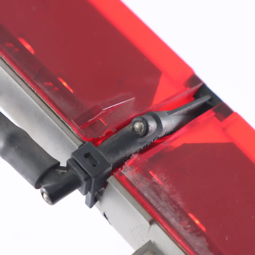 Trzecie Światło Stop Lampa Stopu do BMW E91 o numerze 7145669 BMW E91 Trzecie Światło Stop Lampa Stopu - SKU 7145669-2 - Numer Części 7145669