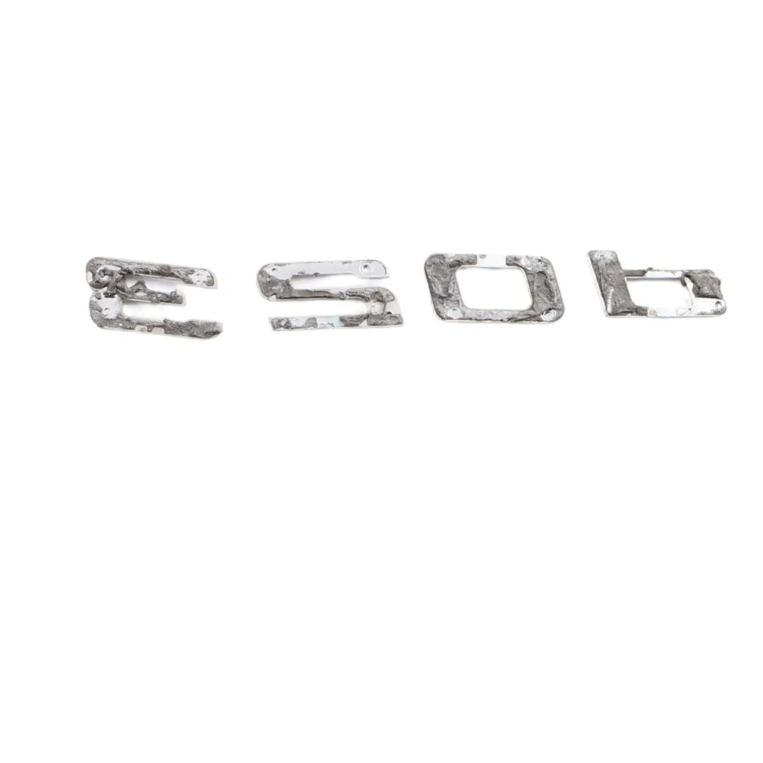 BMW E92 E93 Stivale Posteriore Emblema Aderito Badge 320D Lettering - SKU 7166210 - Numero di parte 7166210
