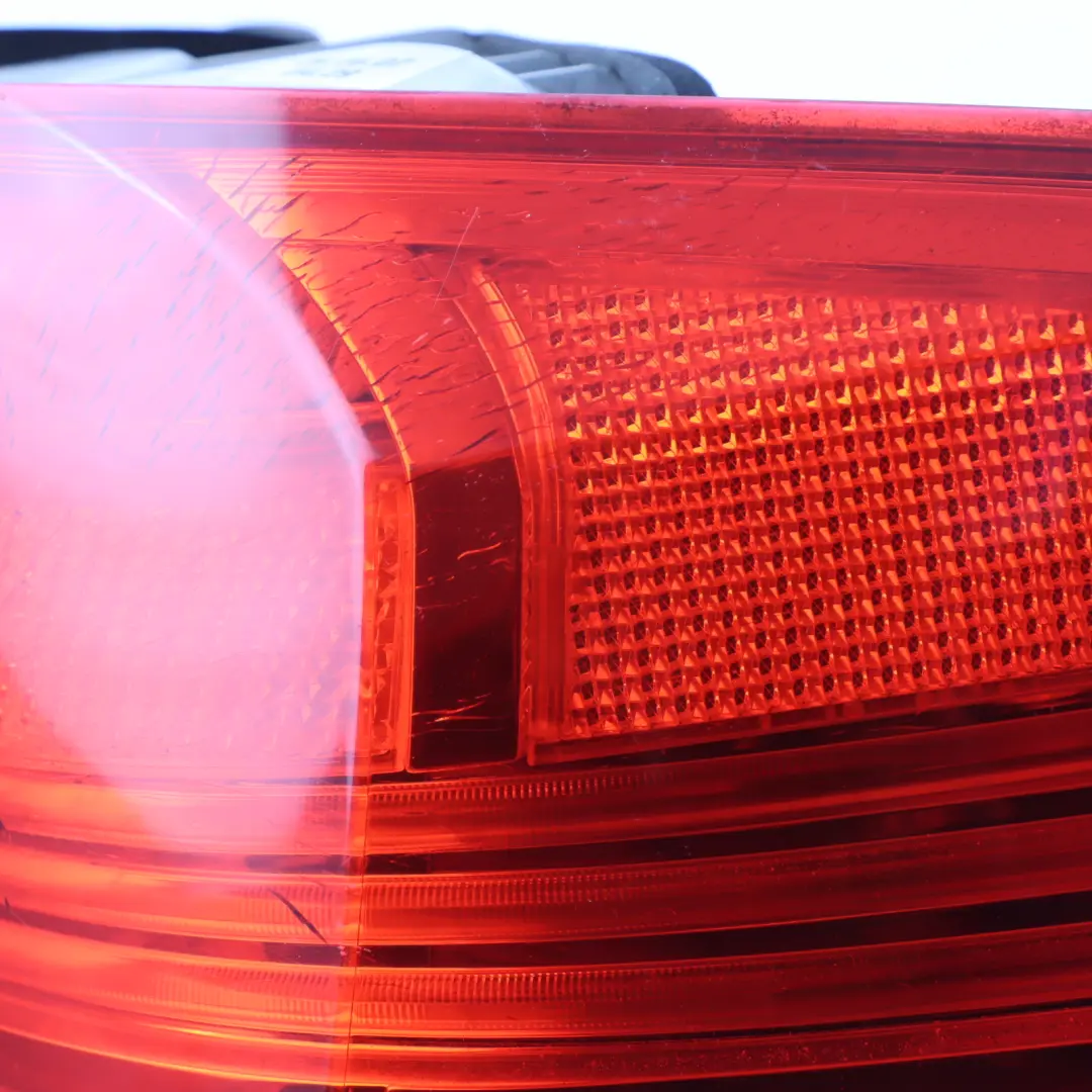  Feu Arrière BMW E92 Coupé Lumière Dans Panneau Latéral Droit - SKU 7174404-4 - Numéro de pièce 7174404