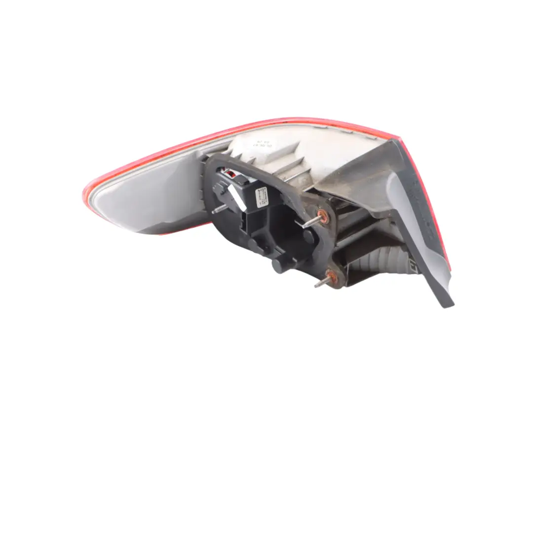 Luz Trasera BMW E92 Coupe Luz En El Panel Lateral Derecho para con número de pieza 7174404 Luz Trasera BMW E92 Coupe Luz En El Panel Lateral Derecho - SKU 7174404-4 - Número de pieza 7174404