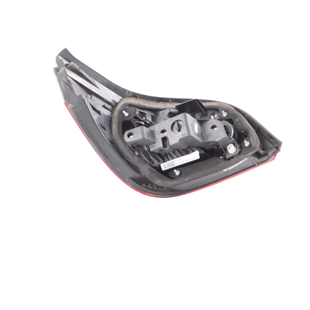 Tail Light Rear Lamp White Turn Indicator Right O/S to BMW 5 Series E60 LCI Saloon with Part number 7177282 BMW 5 Series E60 LCI Saloon Tail Light Rear Lamp White Turn Indicator Right O/S - SKU 7177282-2 - Part number 7177282