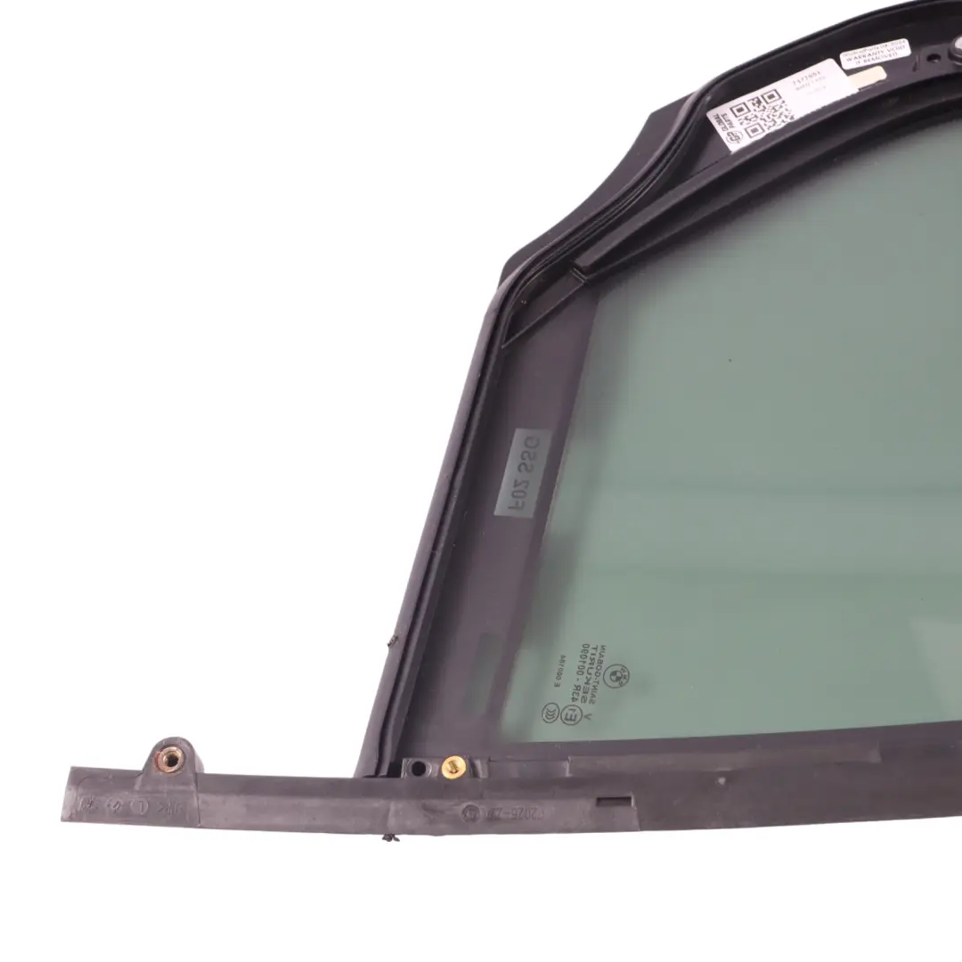 Puerta Trasera Cuarto Ventana Izquierda Vidrio SSG Verde para BMW F02 con número de pieza 7177851 BMW F02 Puerta Trasera Cuarto Ventana Izquierda Vidrio SSG Verde - SKU 7177851 - Número de pieza 7177851
