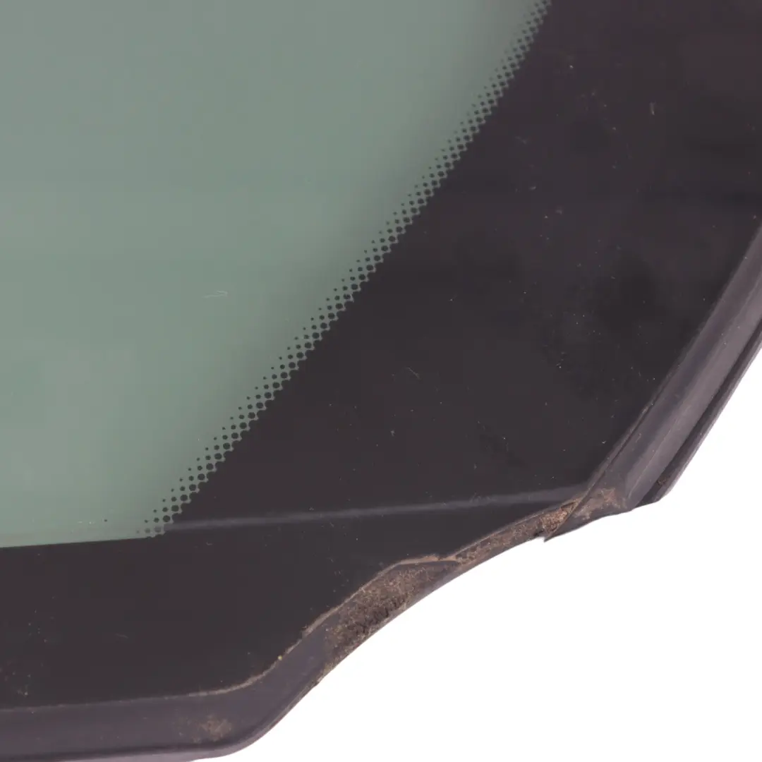 Finestrino Quarto Porta Posteriore Sinistro Vetro SSG Verde per BMW F02 con numero di parte 7177851 BMW F02 Finestrino Quarto Porta Posteriore Sinistro Vetro SSG Verde - SKU 7177851 - Numero di parte 7177851