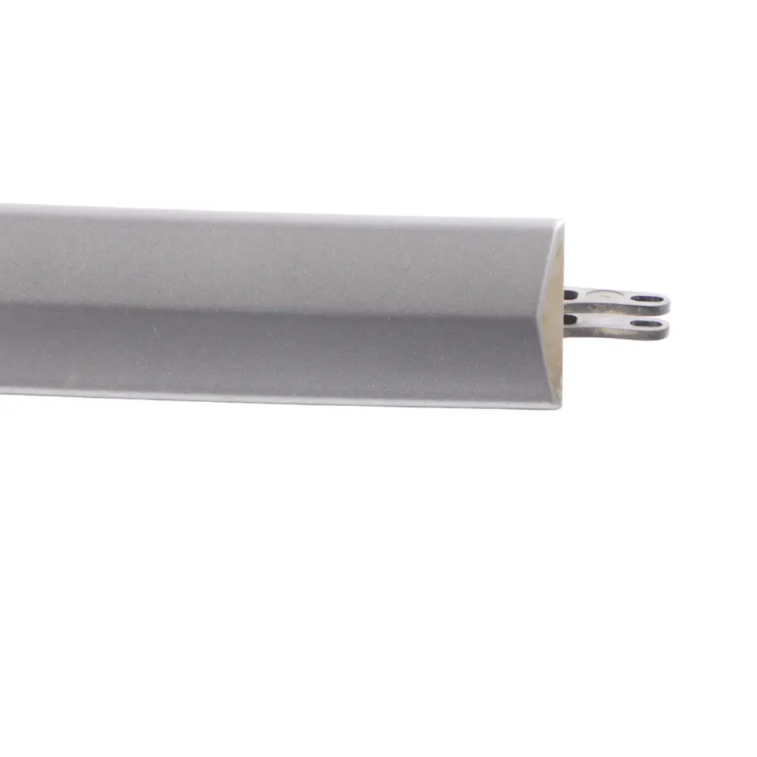 Moulure toit Cache charnière de toit droit Gris de l'espace A52 pour BMW E93 Cabrio à propos du numéro de pièce 7184048 BMW E93 Cabrio Moulure toit Cache charnière de toit droit Gris de l'espace A52 - SKU 7184048-SCG2 - Numéro de pièce 7184048