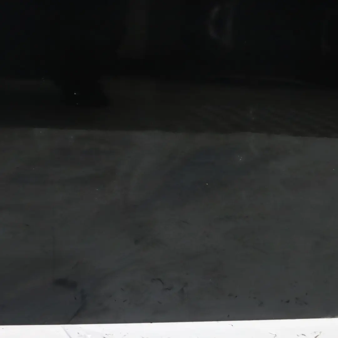 Puerta Delantera Derecha Black Sapphire Metallic - 475 para BMW E92 E93 con número de pieza 7200570 BMW E92 E93 Puerta Delantera Derecha Black Sapphire Metallic - 475 - SKU 7200570-BS - Número de pieza 7200570