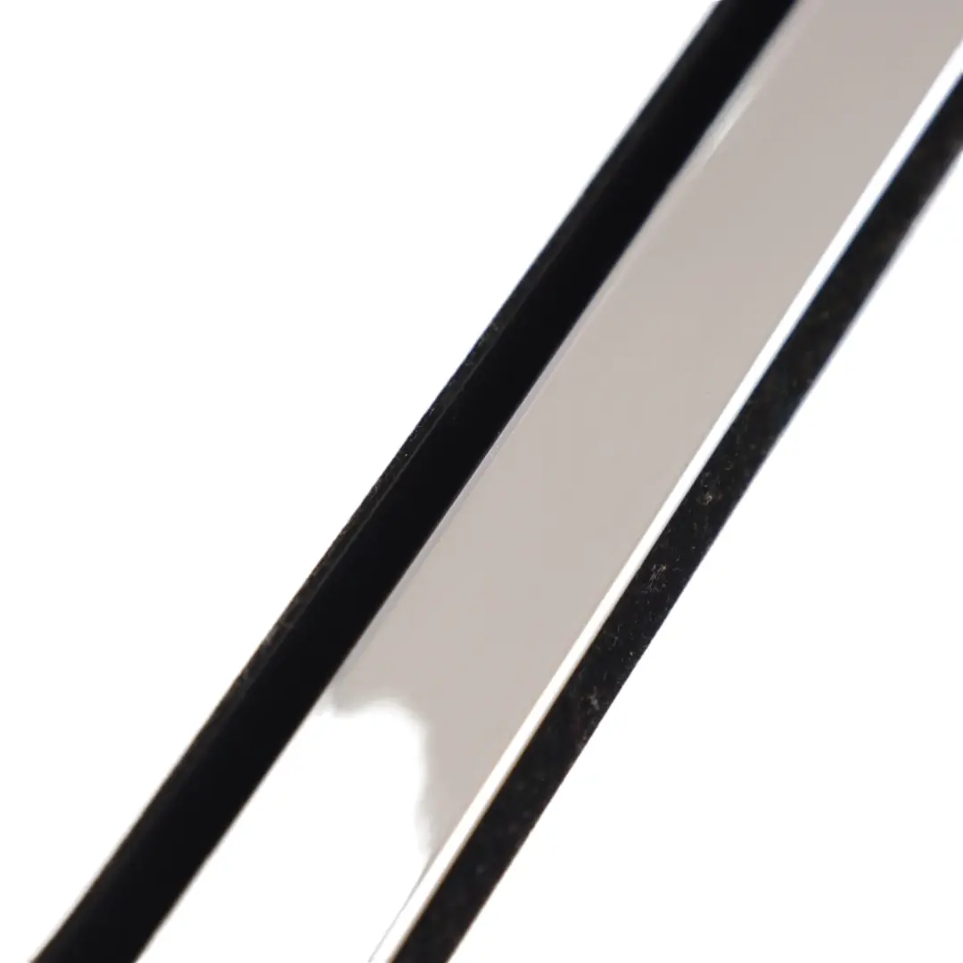 Porta Canale Striscia Finestra Posteriore Sinistra per BMW F02 con numero di parte 7206451 BMW F02 Porta Canale Striscia Finestra Posteriore Sinistra - SKU 7206451 - Numero di parte 7206451