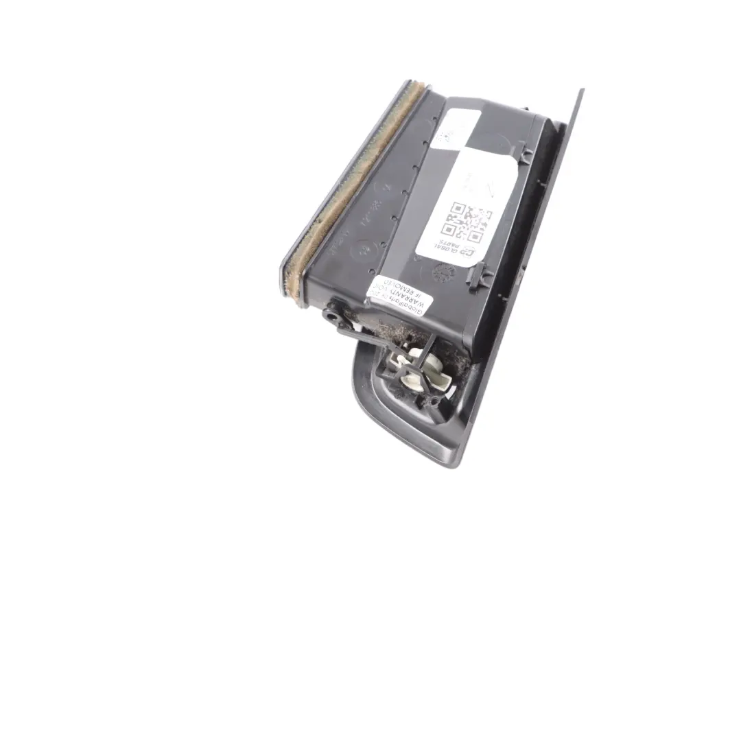 Pillar Air Vent Column B Air Grille Right O/S 7211888 to BMW F10 F11 with Part number 7211886 BMW F10 F11 Pillar Air Vent Column B Air Grille Right O/S 7211888 - SKU 7211886 - Part number 7211886