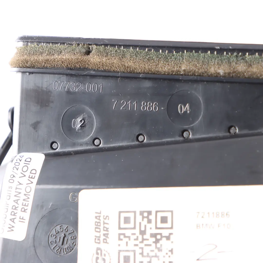 Pillar Air Vent Column B Air Grille Right O/S 7211888 to BMW F10 F11 with Part number 7211886 BMW F10 F11 Pillar Air Vent Column B Air Grille Right O/S 7211888 - SKU 7211886 - Part number 7211886